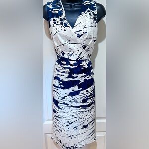 Escada Navy and White signature shoulder Sleeveless Dress size IT 40 us 6